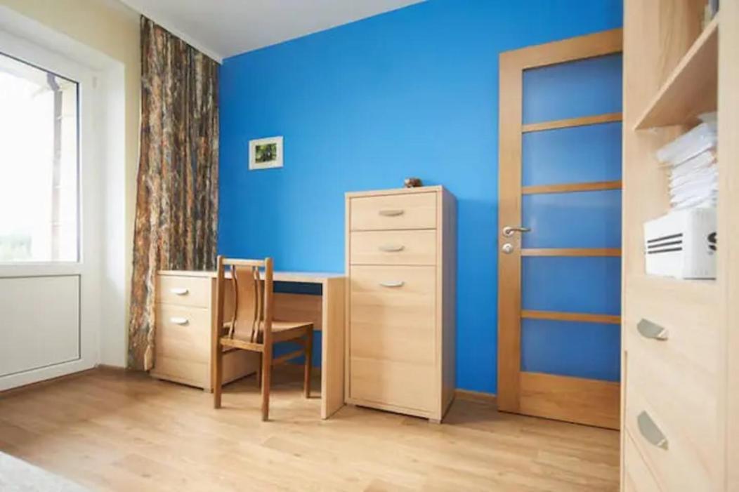 Cozy Private Room In A Three Room Apartment Free Parking Feel Like At Home VNO Kültér fotó