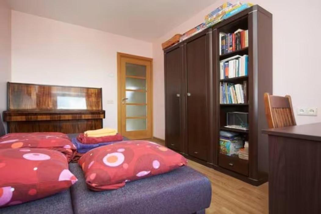 Cozy Private Room In A Three Room Apartment Free Parking Feel Like At Home Vilnius Kültér fotó